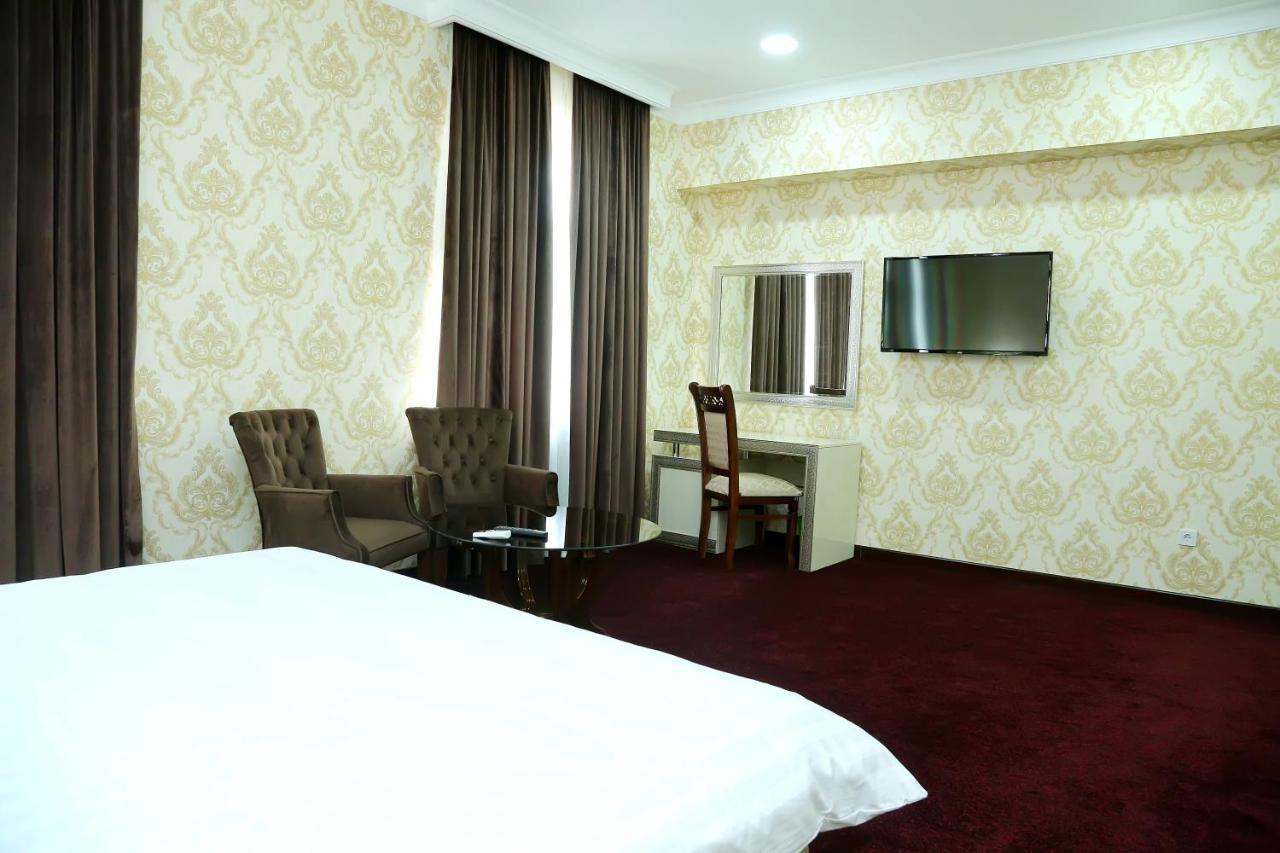 Hotel Grand Capital Ташкент Екстериор снимка
